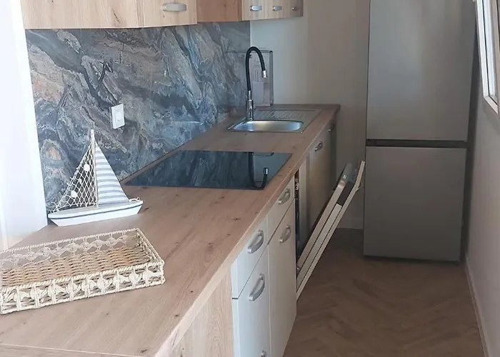 Mobile Enjoy スヴェティ・ペタル